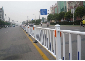 玉树藏族自治州市政道路护栏工程
